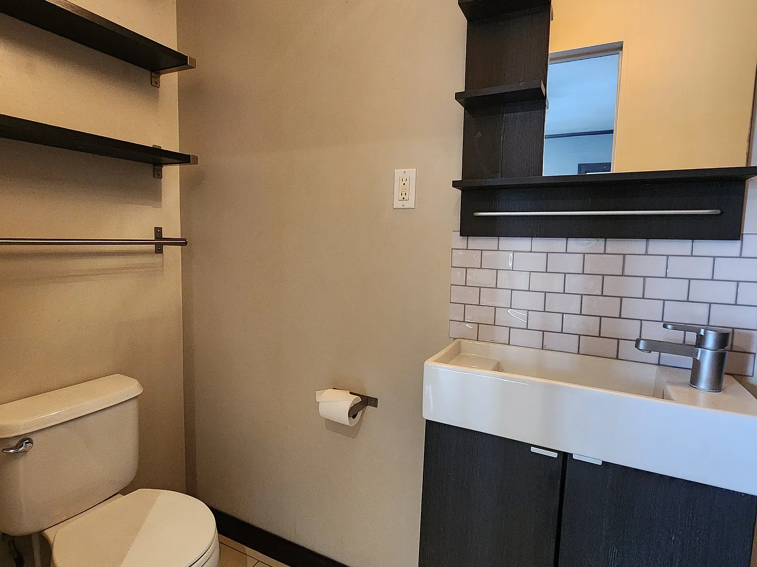 Studio, 500 sqft, $1,700 — Photo 3
