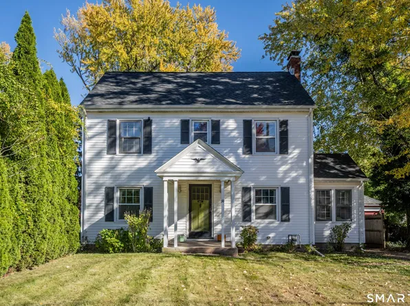 74 Arnoldale Road, West Hartford, CT 06119