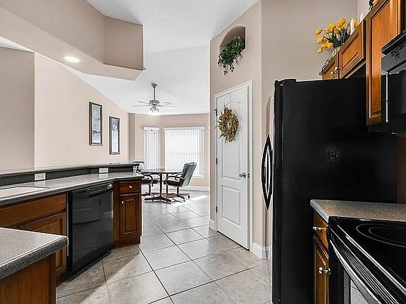 2nd image of 35827 Rose Moss Ave