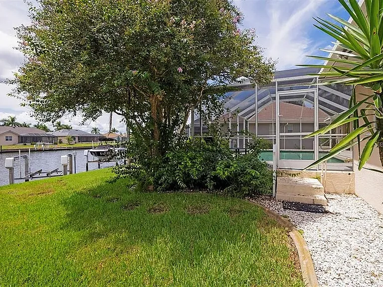527 Saint Girons Ct — Photo 40