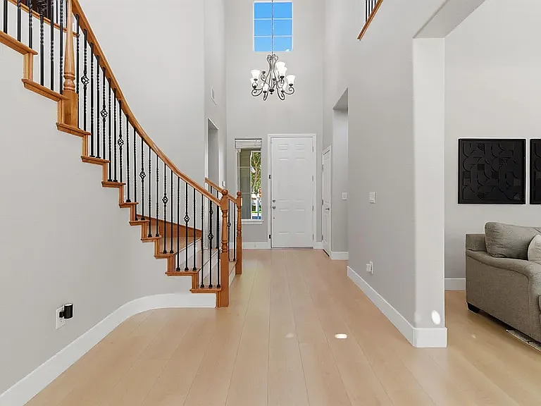 456 N Sierra Madre St — Photo 10