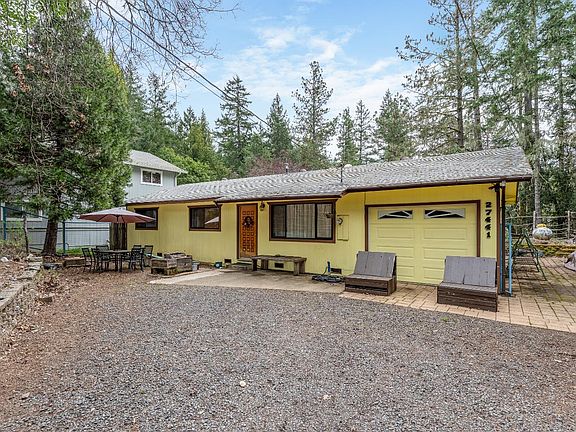2nd image of 27431 Poppy Drive