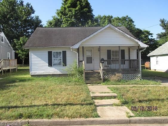 3rd image of 722 Woodcote St