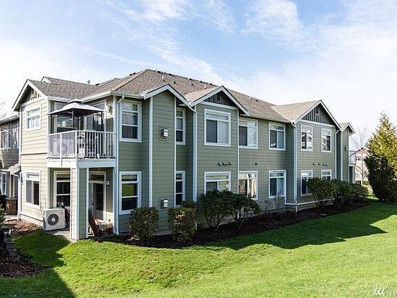 2nd image of 582 241st Ln SE