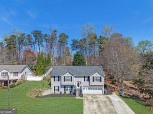 2932 Lake Hollow Rd, Gainesville, GA 30501