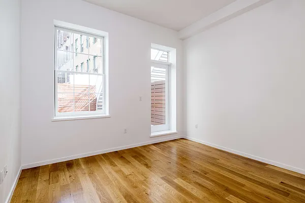 Rented by Town Residential | media 9