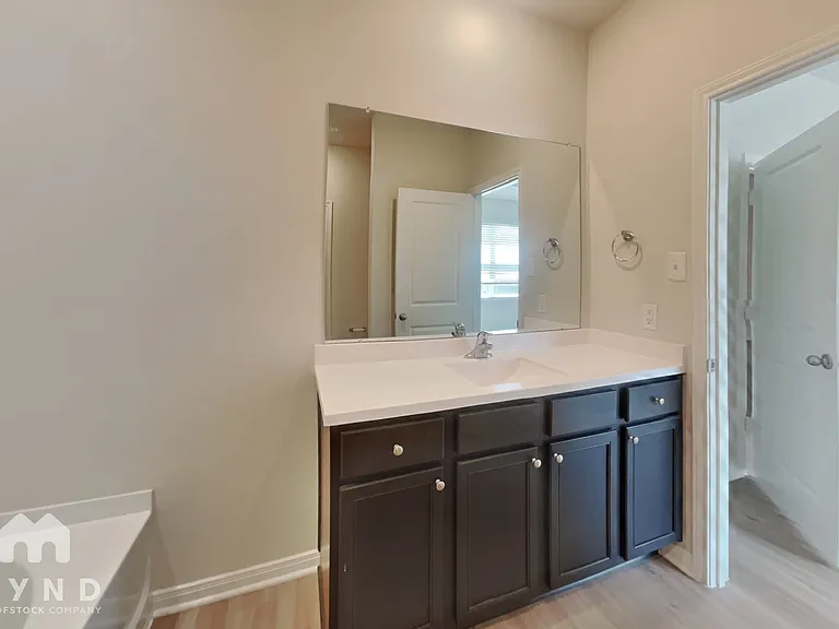 15526 Caramel Springs Dr — Photo 10