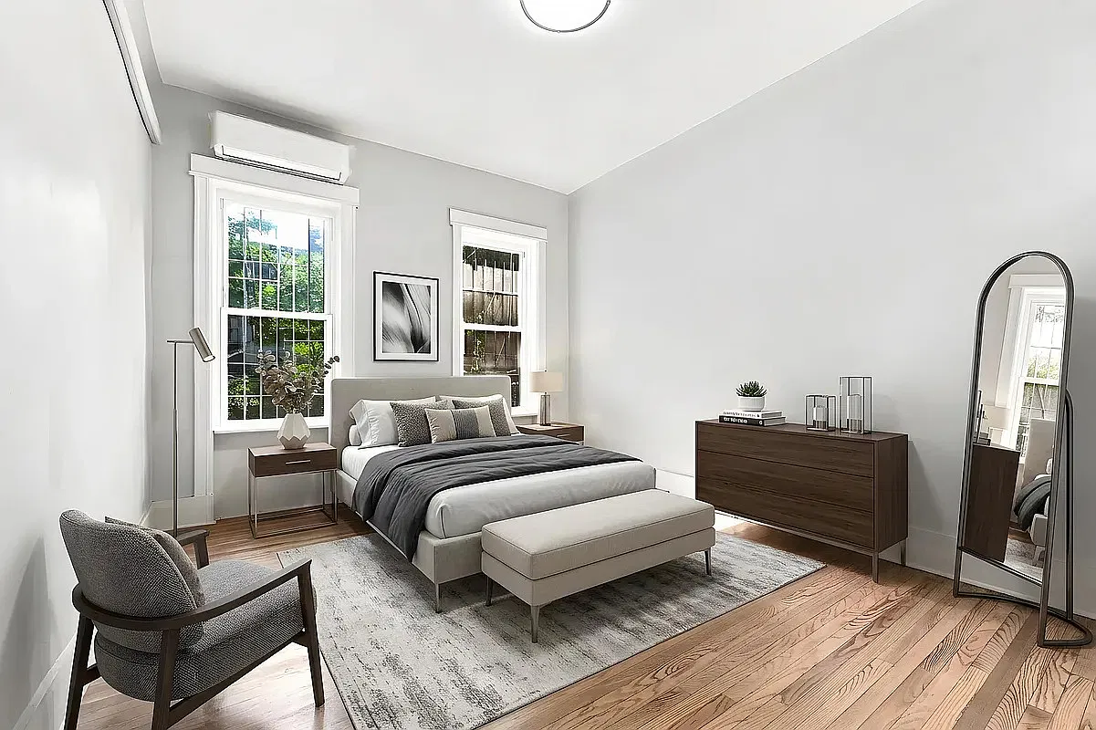 204 East 31st Street — Photo 3