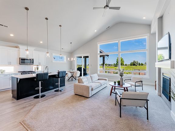 5th image of 3012 Wild Canyon Way