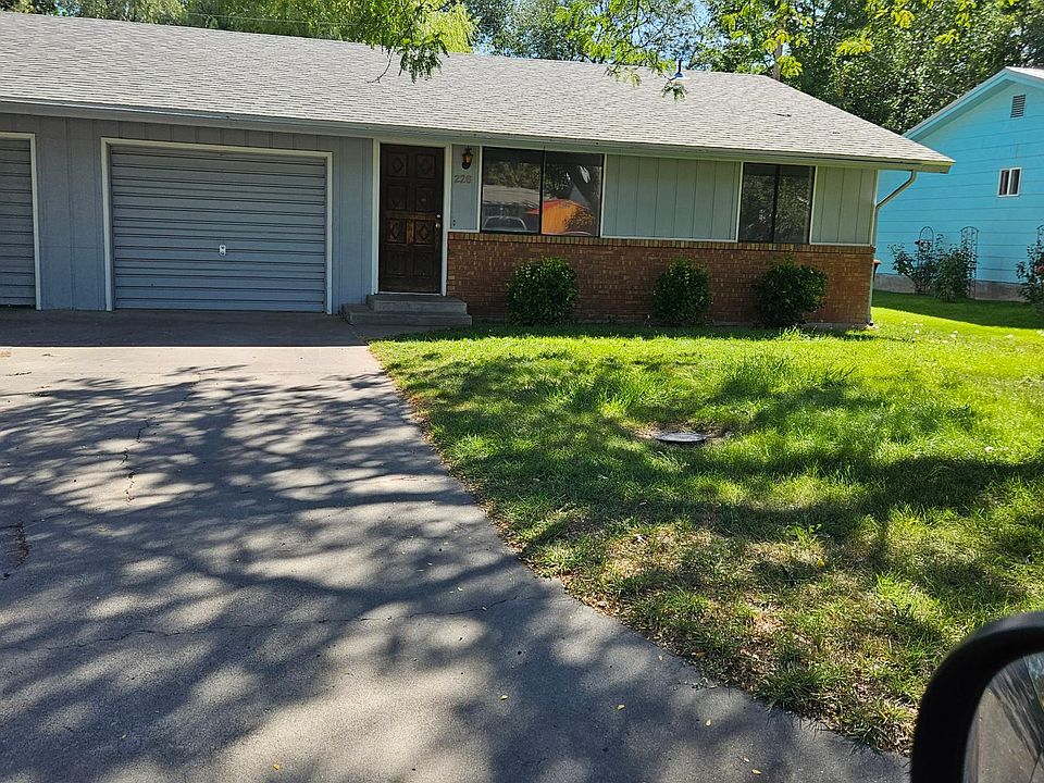 1st image of 226 Applewood Dr #226