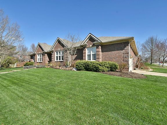 2nd image of 2717 Ashbrooke Dr