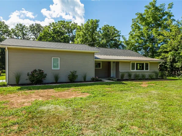 617 Dewitt Rd, Webster, NY 14580