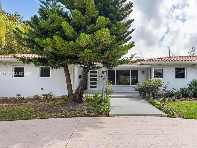 1014 Jefferson St — Photo 42