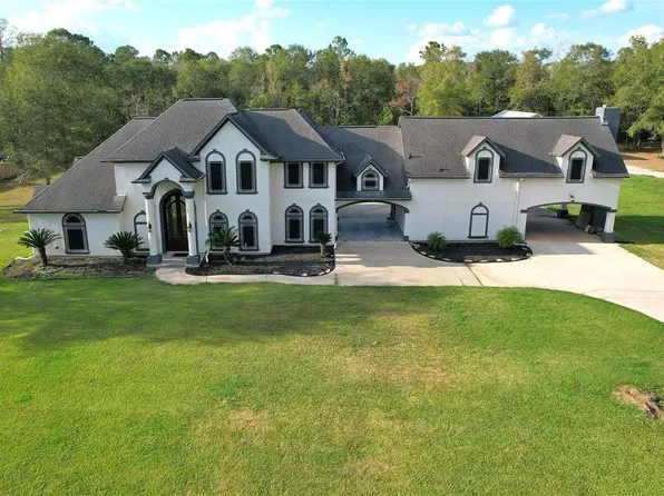 582 County Road 410, Dayton, TX 77535