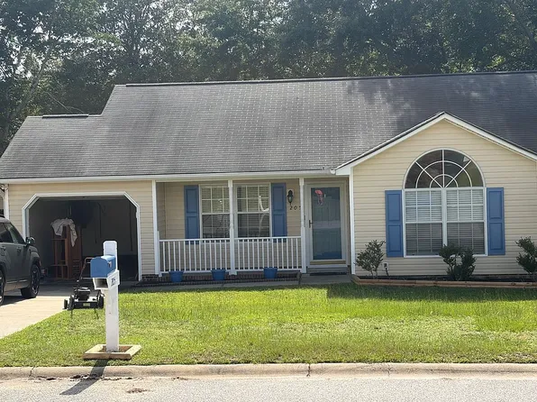 205 Longshadow Dr, Lexington, SC 29072