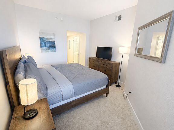 2nd image of 10740 Wilshire Blvd #608