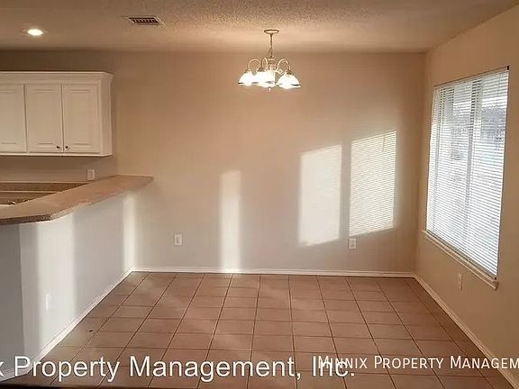 5th image of 3112 110th St Unit A