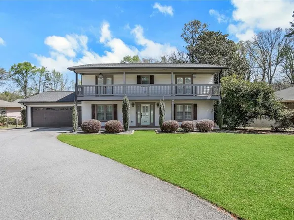 3873 Chamblee Dunwoody Rd, Atlanta, GA 30341