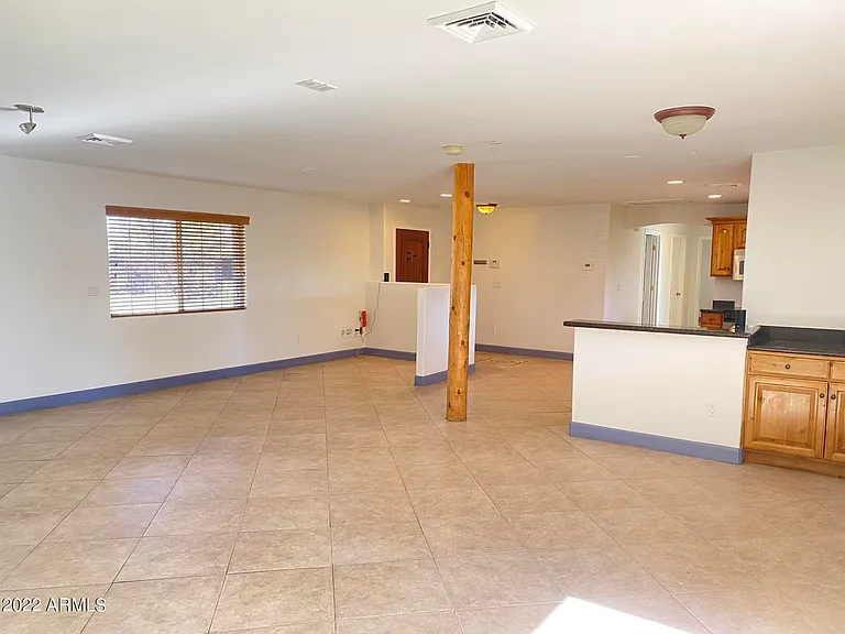 4341 E Vernon Ave — Photo 10