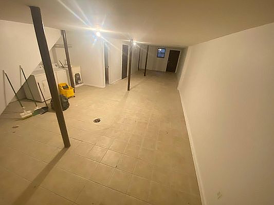 5th image of 688 Willoughby Ave #1