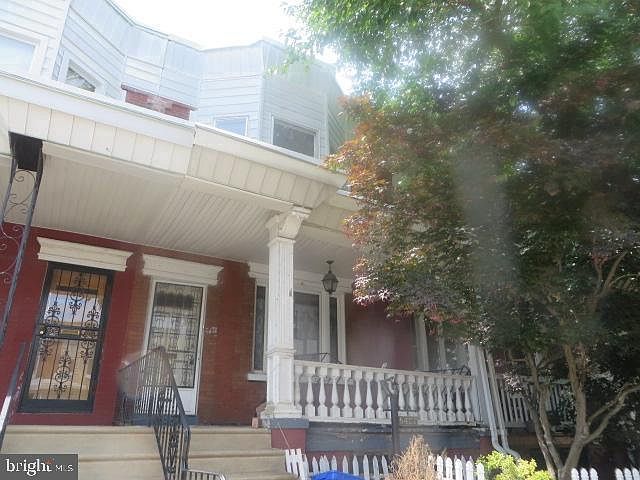 1st image of 5422 Larchwood Ave