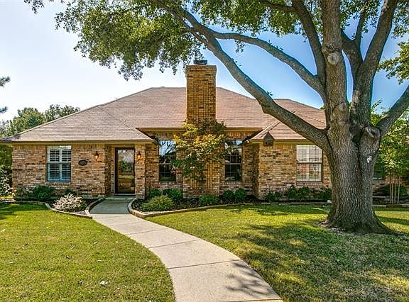 2nd image of 807 Meadowglen Cir