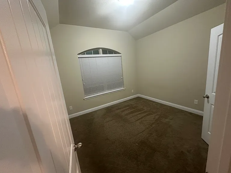 4122 Astoria Manor Ln — Photo 5