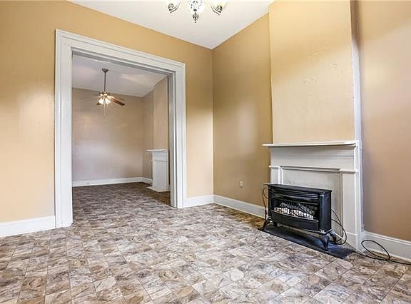 3rd image of 2904 Saint Ann St #6