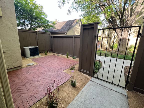 2nd image of 1846 Ashmeade Ct