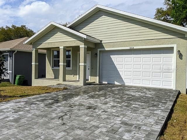 1st image of 3104 E Columbus Dr