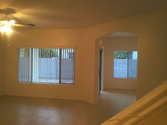 2nd image of 5162 W Sunnyside Dr