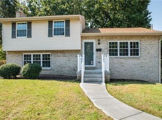 4932 Point Circle Dr, Monroeville, PA 15146