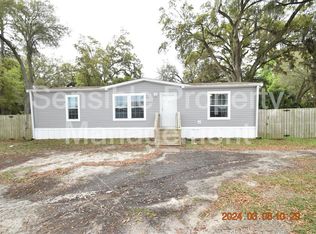 37746 Daughtery Rd, Zephyrhills, FL 33541