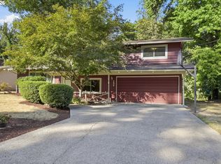 1522 Russet Dr, Eugene, OR 97401