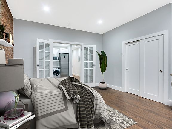 3rd image of 714 9th Ave APT 1D