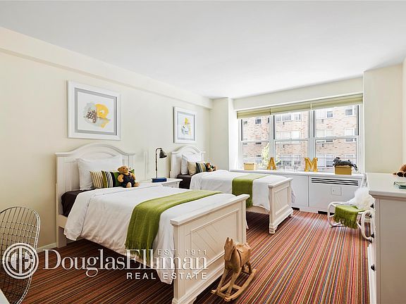 5th image of 150 E 77th St APT 2E