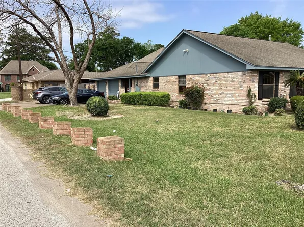 5403 Boots Rd, Houston, TX 77091