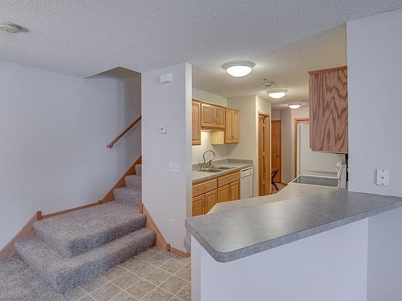 Kitchen and snack bar.