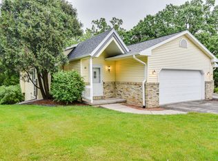 9 Corona Ct, Madison, WI 53719