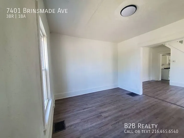 7401 Brinsmade Ave — Photo 2
