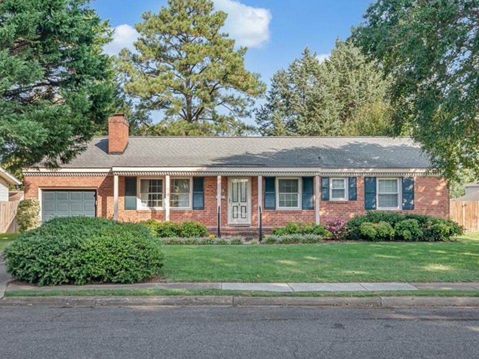 1st image of 299 Malden Ln