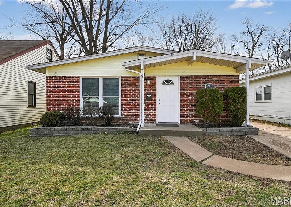 1st image of 210 Monica Dr
