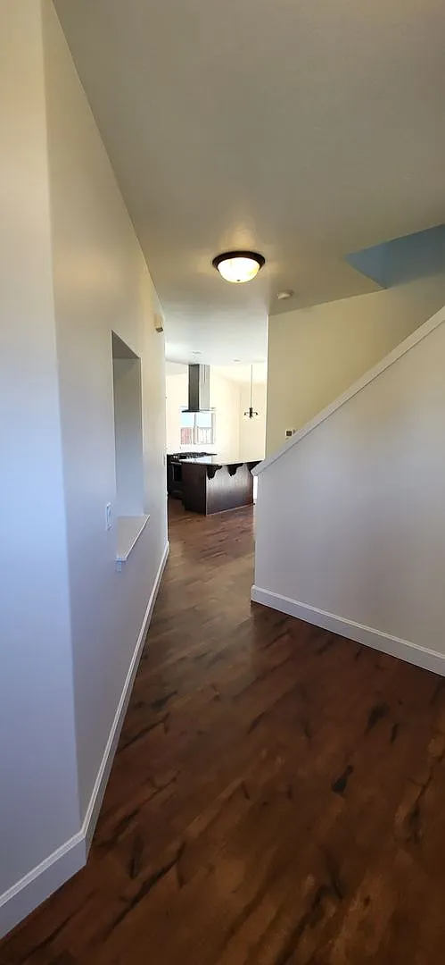 21187 SE Kayla Ct — Photo 2