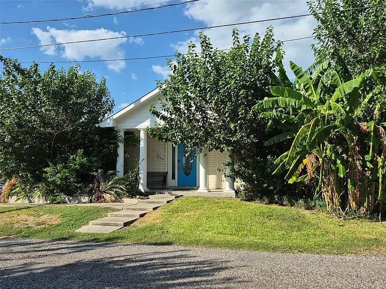 1022 Avenue A 1/2 St — Photo 35