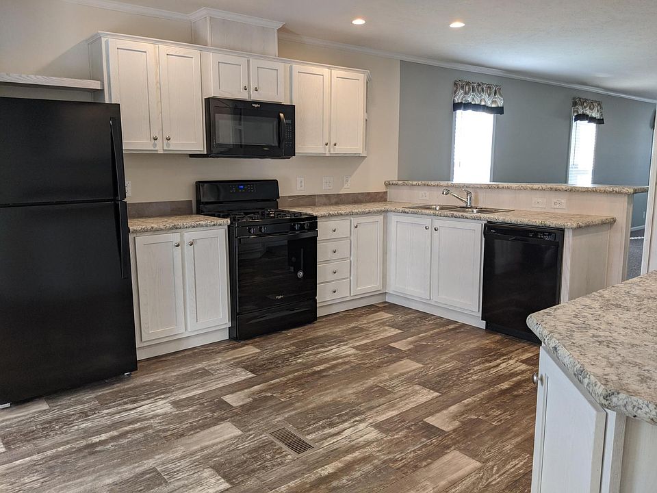1st image of 402 Bunker Hill Ct
