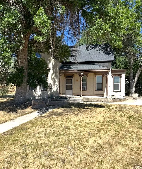 1141 S Main St — Photo 1