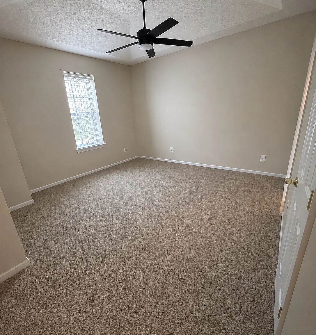 3 bed, 1632 sqft, $1,950 — Photo 4