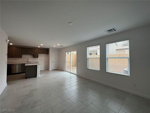 4th image of 310 Bay Village Pl