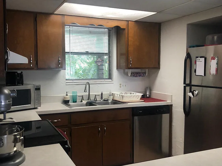 1325 Rumba Ln — Photo 16