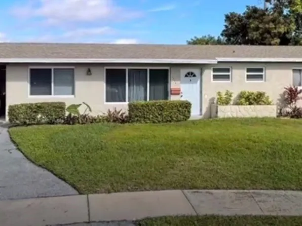 1556 N 24th Ct, Riviera Beach, FL 33404